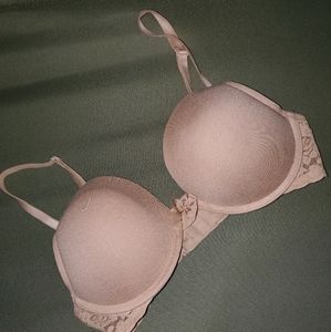 ʕ·ᴥ·ʔEUC Cassandra Intimates Bra Size 32D